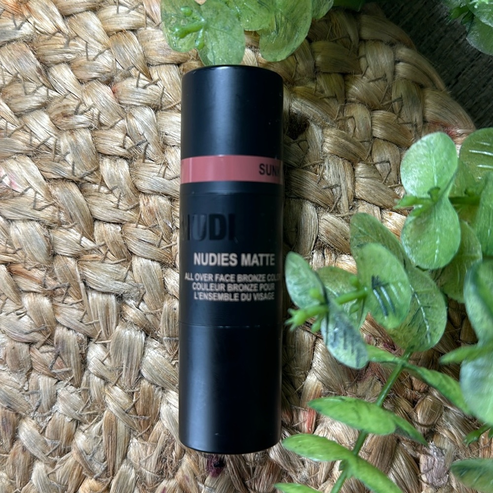 *NEW* NUDESTIX Nudies Matte Bronzer